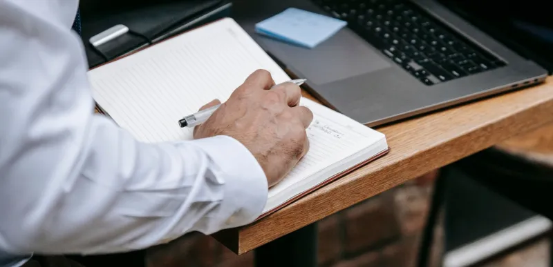 Your Meeting Notes Are Full of Run-On Sentences — And Your Boss Definitely Noticed